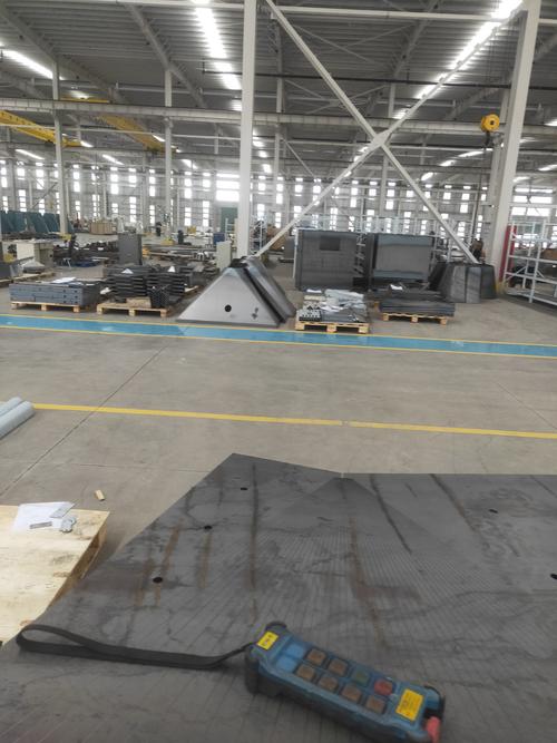 金屬家具制造 設(shè)計(jì)與功能性的完美融合